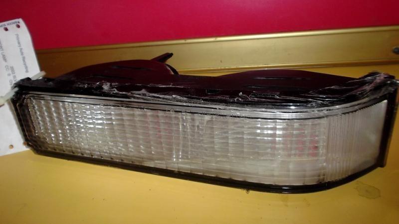 99 00 01 02 silverado 1500 r. right passenger rh corner park light turn signal 