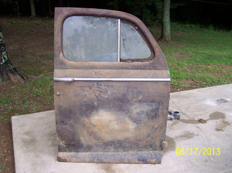 Rare barnfind ratrod  1941 ford pass door straight and solid complete w/ glass 