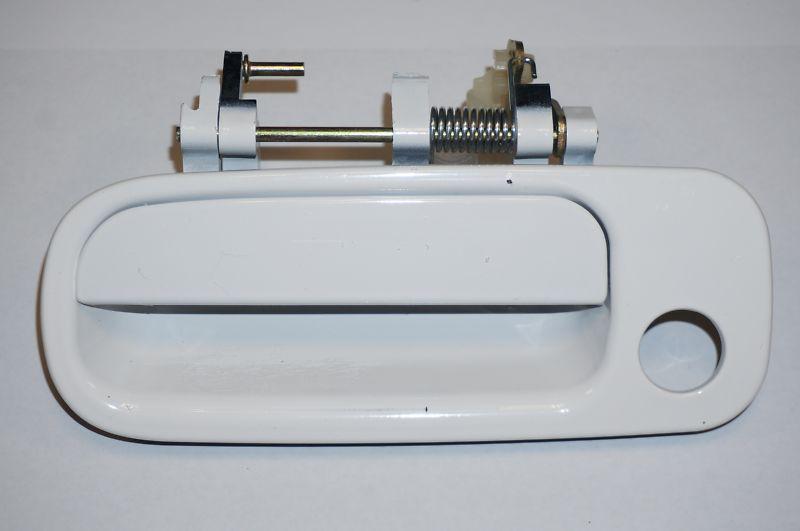 Bad painted white 92-96 toyota camry exterior outside door handle driver side fl