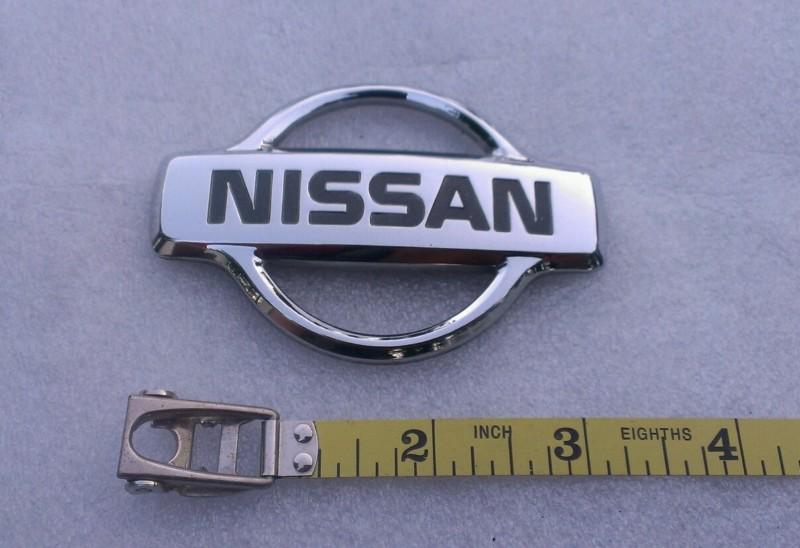 Nissan emblem nameplate logo sentra maxima altima frontier rear trunk
