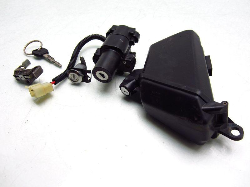 05 06 cbr 600 rr cbr600 cbr600r lockset lock set ignition & tail