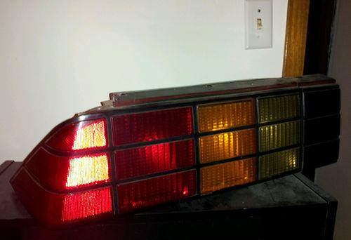 82-92 camaro rs z-28 grid tail light