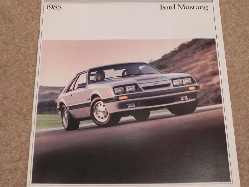 1985 ford mustang mint sales brochure 25 page