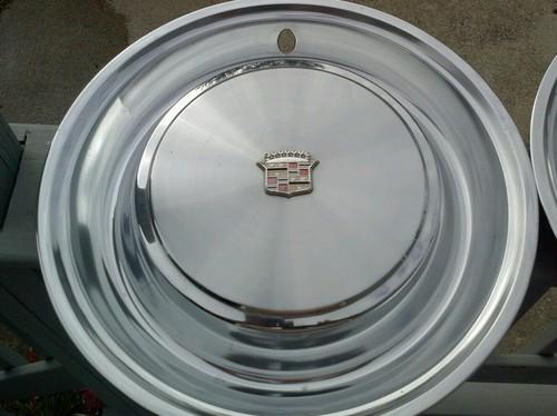 71 72 73 74 75 cadillac caddy fleetwood deville hubcaps original hearse