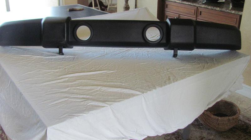 2007 - 2012 jeep wrangler jk front bumper w tow hooks,w/o fog lights, oem