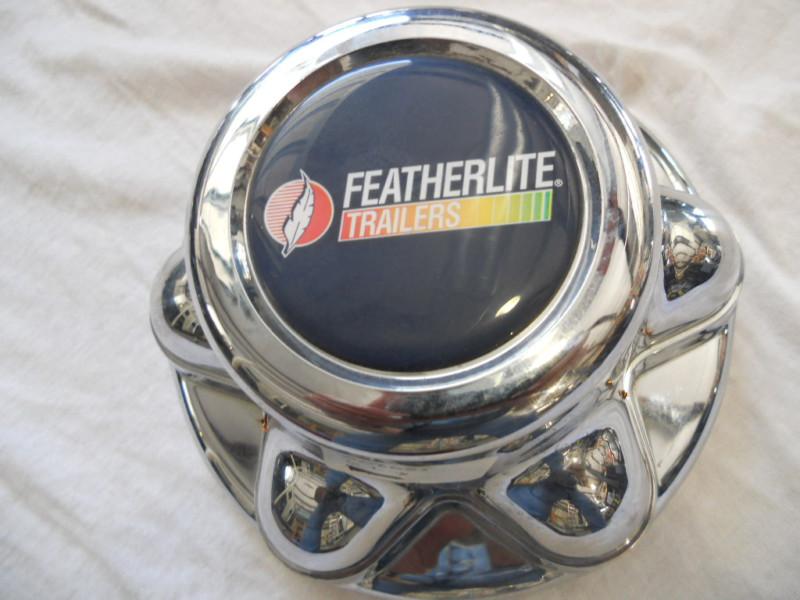 Featherlite 6 lug 5.5" trailer center cap chrome