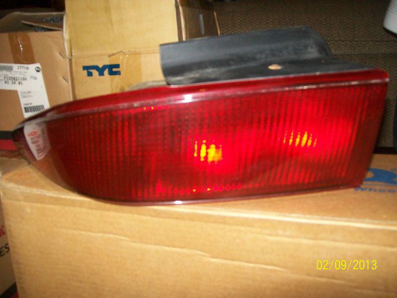 Used lh tail lamp to fit 96 buick skylark