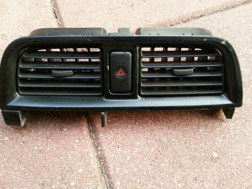 Subaru impreza wrx 02/04 center console trim bezel hazard button vent air oem