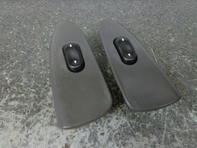 Ford expedition dark grey  rear door passenger window switches  trim gray 97-02