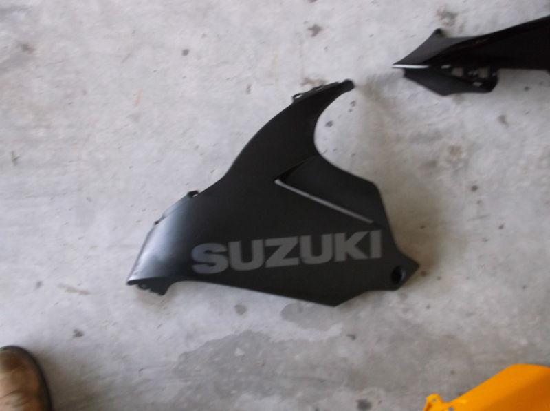 Gsxr 600 750 left lower fairing cowl 2011