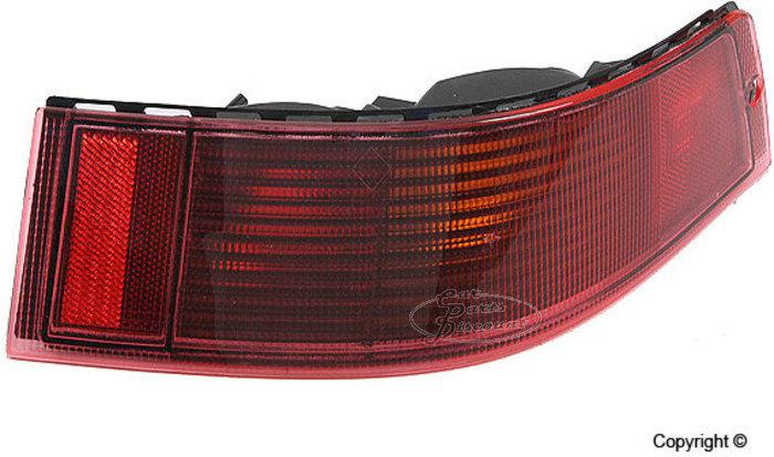 Genuine tail light assembly