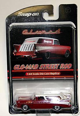 Snap on chevy glow-mad 1:64 nomad diecast like matchbox