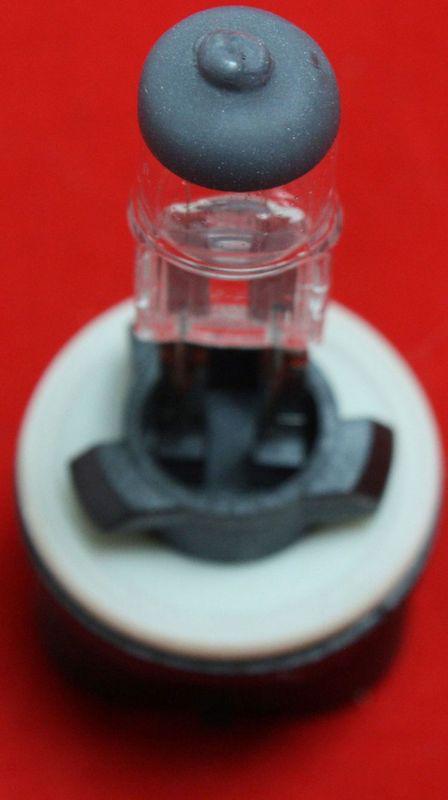 Halogen fog light lamp bulb