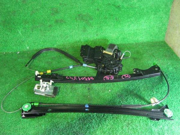 Volkswagen golf 1997 front left door regulator [0913220]