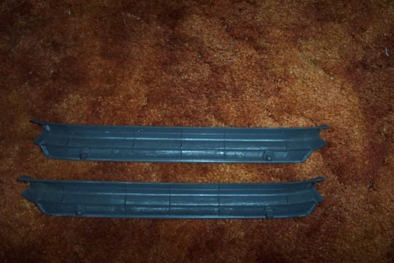 Used  1990  toyota  4runner  rear  door  scuff  strips