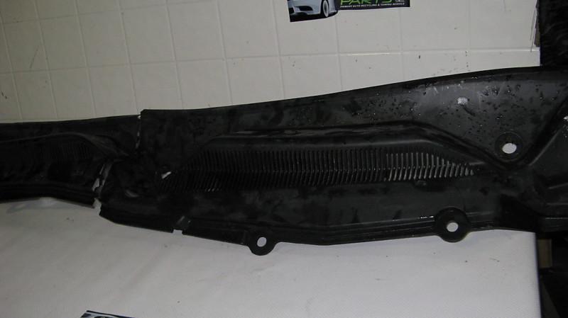 08 ford mustang windshield cowl 2 piece