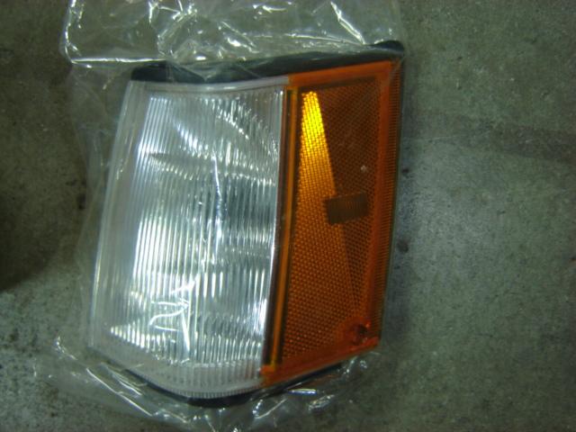 Subaru loyale brand new original front corner light 