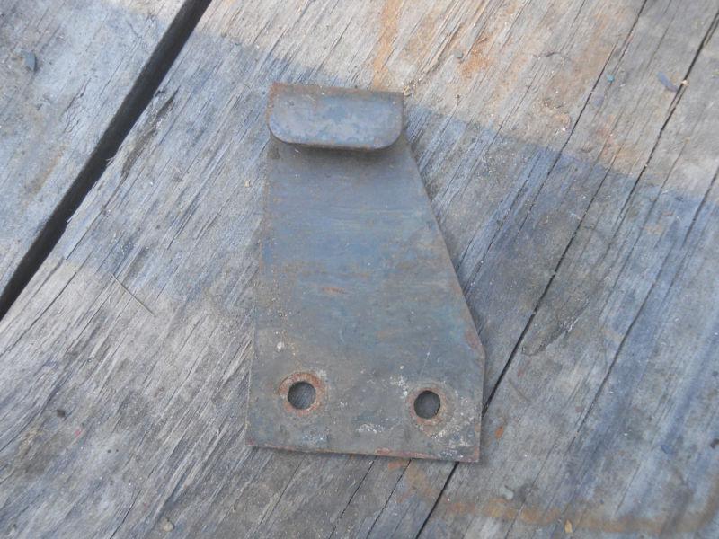 M38a1 (post 1954) front top bow storage bracket - hook - original