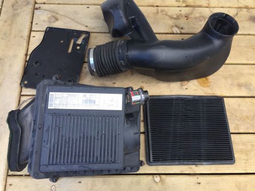 99-07 chevy silverado gmc sierra oem 4.8 5.3 6.0 8.1 gas engine air cleaner box