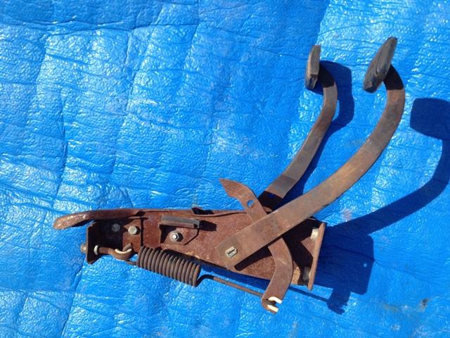 1963/64 ford fairlane clutch pedal assembly