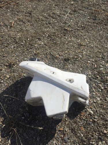 Honda 1999 cr250 gas tank