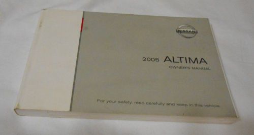 2005 nissan altima owner&#039;s manual. nice condition free s/h