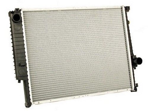 Bmw oem radiator - a=550mm e30 17 11 2 241 912 17112241912