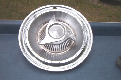 Oe 1963 pontiac 14 inch 3 bar spinner wheelcover, usable,