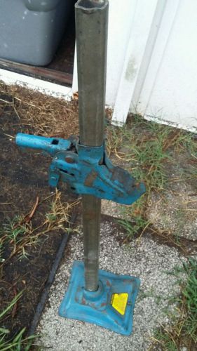 Pontiac , chevy chevelle bumper jack