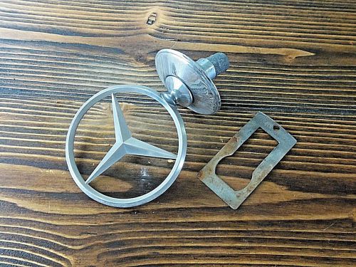 Oem 1979 mercedes benz 450 front hood ornament