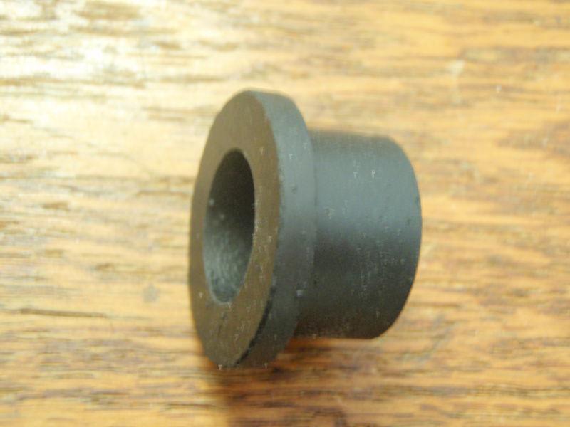 Marine power volvo water pump bracket bushing m/p 527018 volvo penta 826422 part