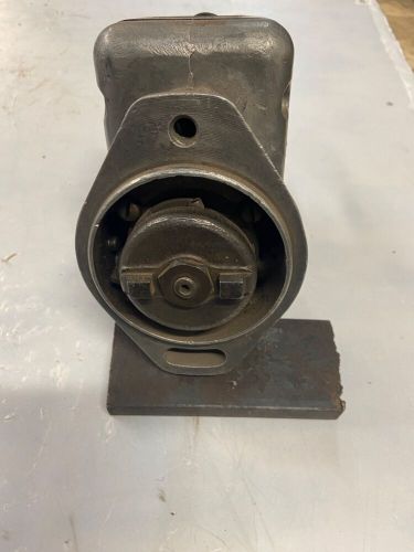 Wico c magneto model 477b. 2 cylinder ccw rotation 35 degree lag angle flange mt