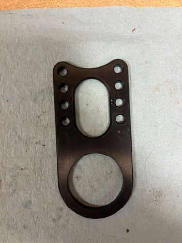 Sprint car steering gear locator