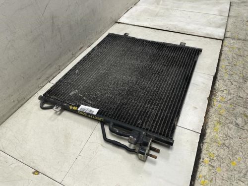 2004 jeep liberty 3.7l a/c condenser oem+