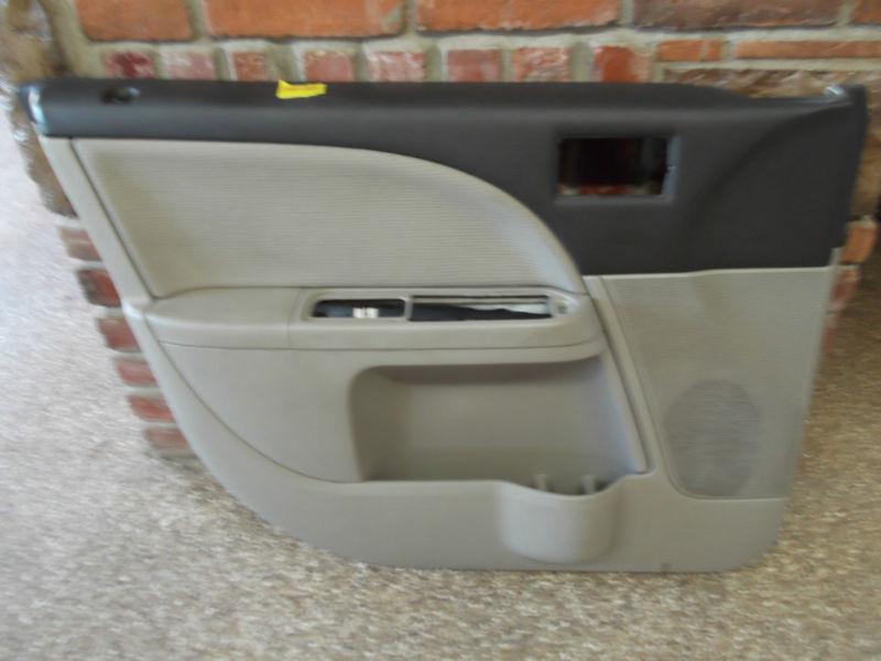 08 09 ford taurus / mercury sable - driver front door panel