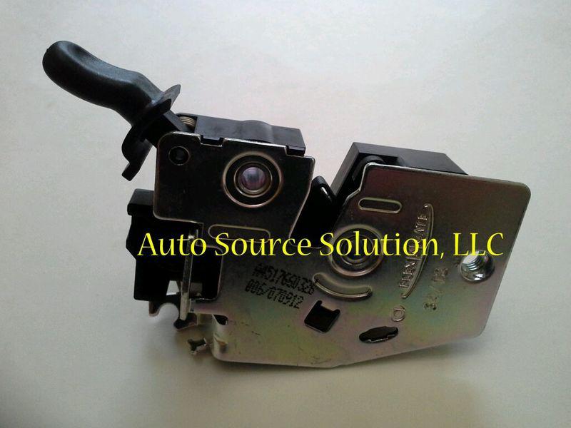 Genuine smart car rear trunk right side locking mechanism with warranty