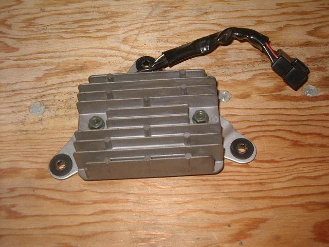 1999-2007 gsxr 1300 hayabusa voltage rectifier regulator