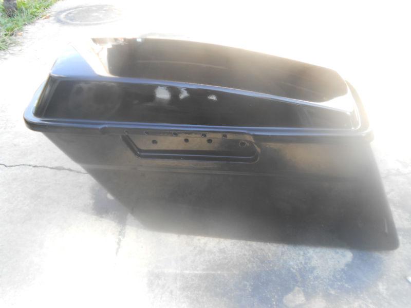 Harley davidson touring  left saddlebag