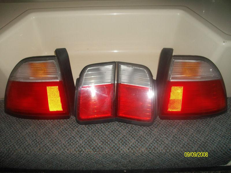 96'-97' honda accord complete tail light set (no bulbs)