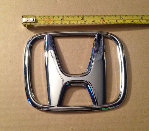 Used genuine oem front "h" emblem for many accord, civic, cr-v & crosstour