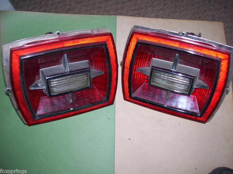 1966 ford tail light lenses  w/ reverse lights & buckets - 66fb    -   f47