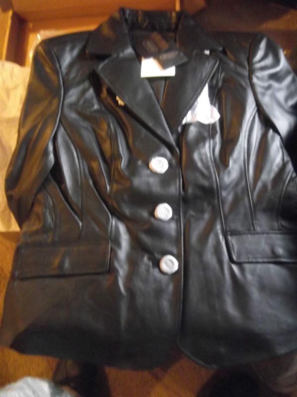 Bgsd womens leather jacket size l  new!