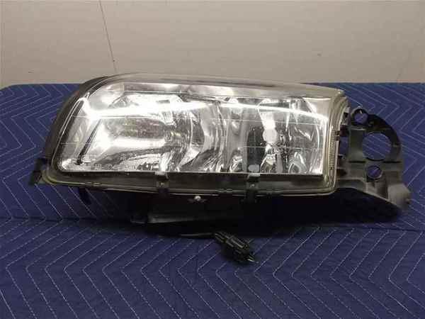 1999-2002 volvo 80 series headlamp lh oem lkq