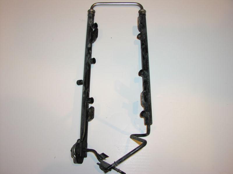 1994-95 dodge intrepid 3.3l fuel rail