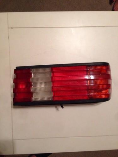 Mercedes right tail light sd sdl se sel 300 380 420 500 w126 part 1268201264