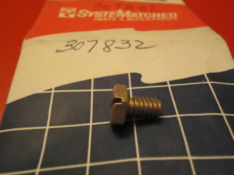 Johnson evinrude omc outboard carburator drain bolt 307832