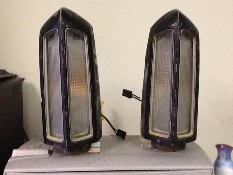 1971 cadillac eldorado left and right front fender extension with marker lights 