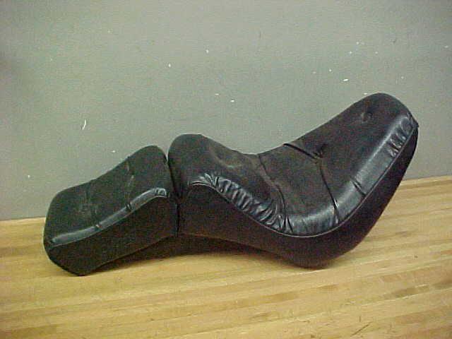 Harley-davidson stock softail seat. pillow style no reserve