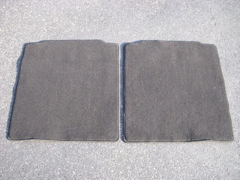 2009 oem nissan titan king cab rear carpet floor mats (set)