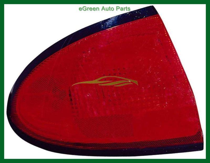 03-05 sunfire sedan 4 door tail light lamp left driver